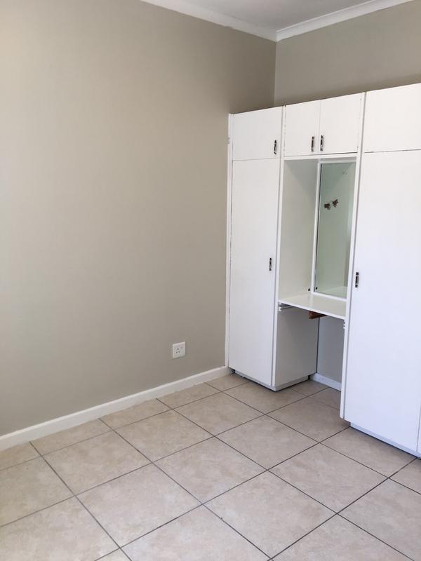 To Let 3 Bedroom Property for Rent in Goodwood Central Western Cape